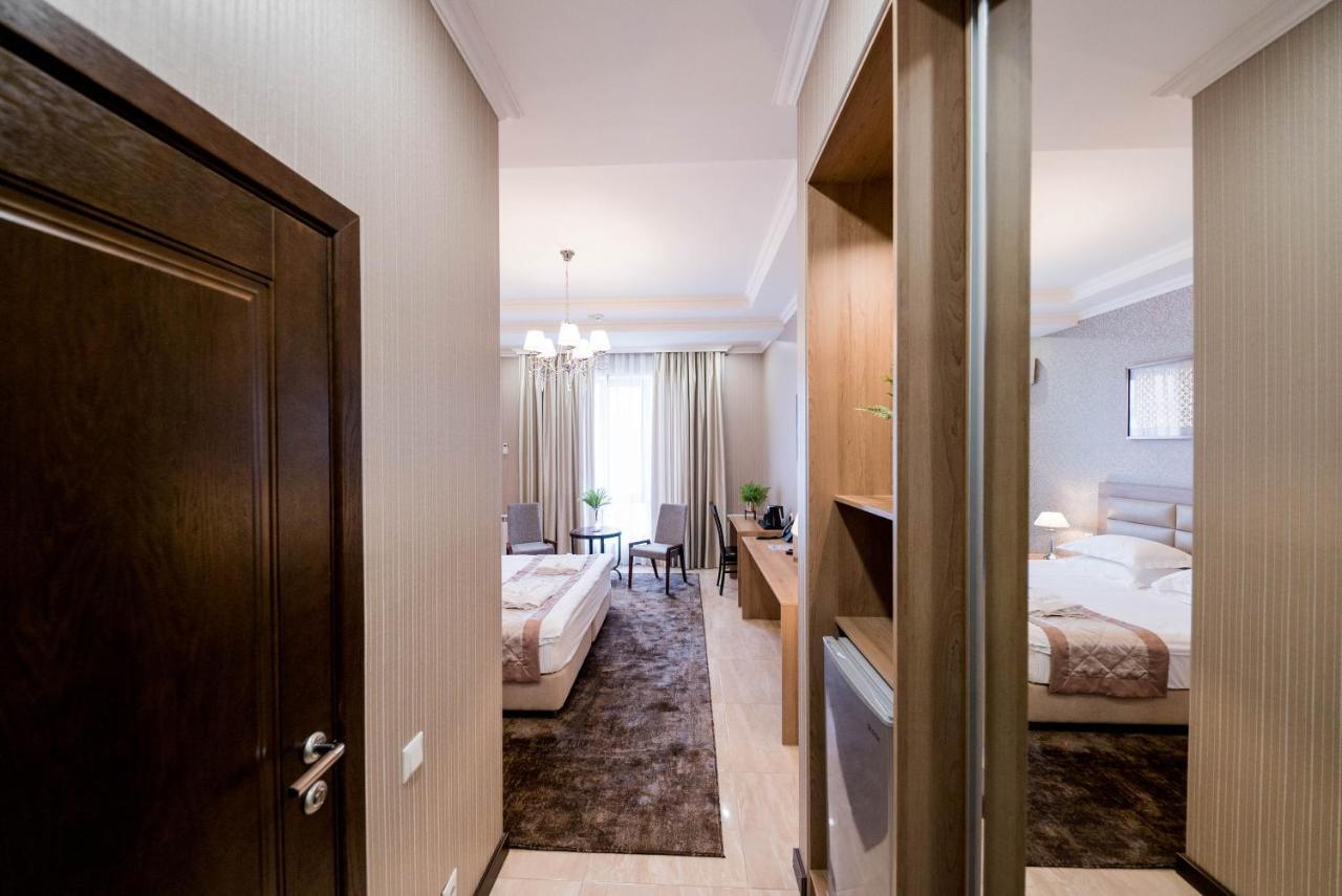 Oasis Residence Bishkek Exterior photo